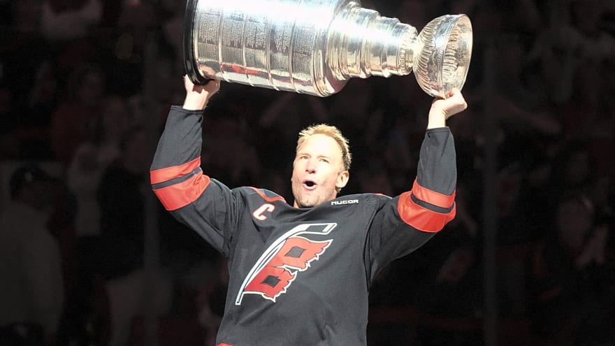 Jordan Staal Suffers 'Freak Injury' In Pre-Game Skate, Out 1-2 Months