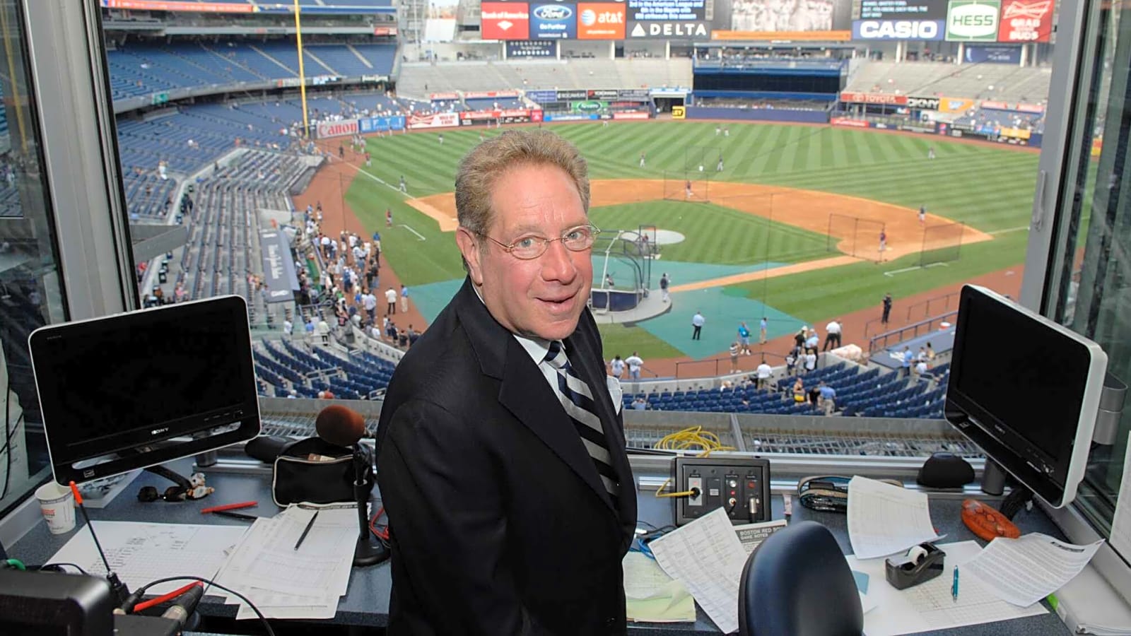 Iconic Yankees broadcaster John Sterling dies at age 87