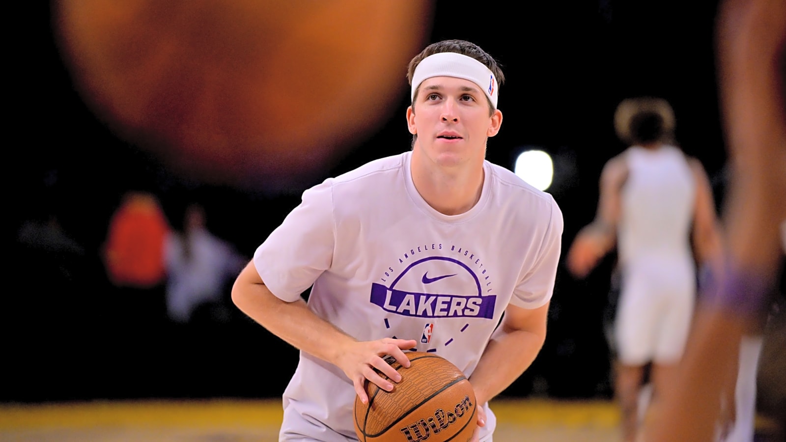 Austin Reaves Questionable To Play Friday For Lakers