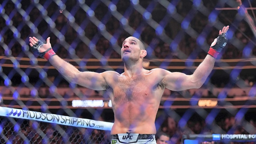 Sean Strickland Gets Reality Check From Former UFC Champ Over 'Crazy' Khamzat Chimaev Comparison