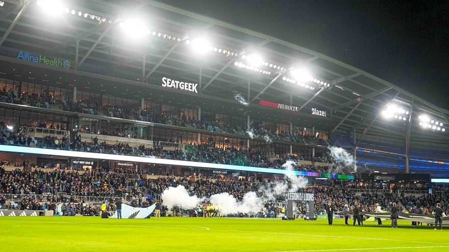 West Ham officials ‘unhappy’ as Nuno Espirito Santo faces early sack threat