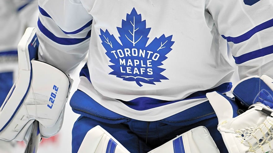 Scribe Says Maple Leafs Should Make ‘Full-Court Press’ for Best NHL Has to Offer