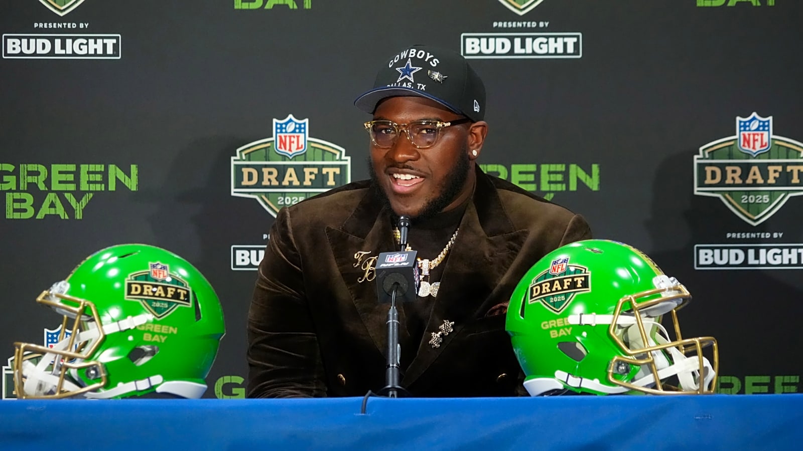 Tyler Booker will be a fan favorite in Dallas