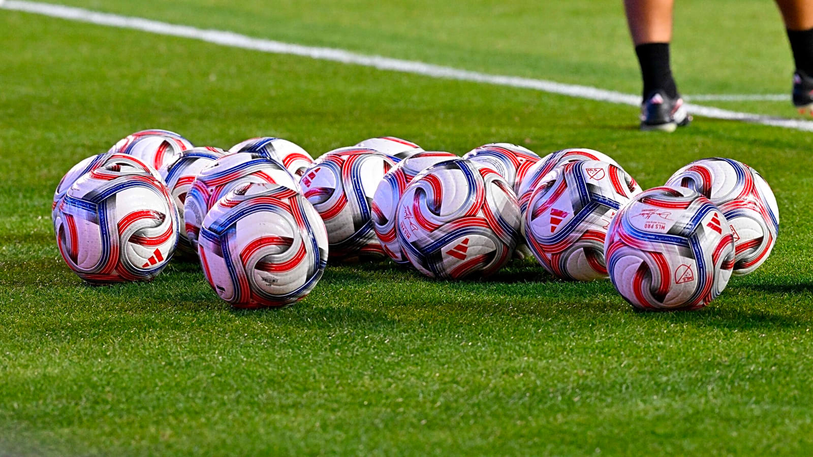 Premier League Predictions: Essential Football vs Grok