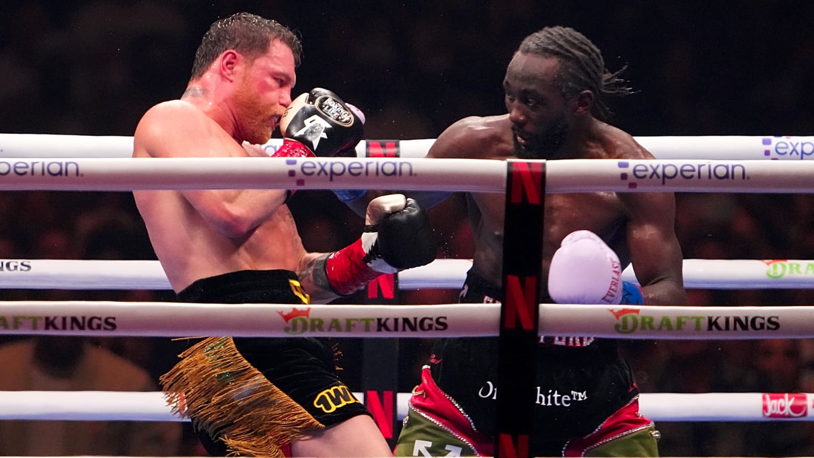 Canelo-Crawford Posts 2nd-Highest Announced Indoor Attendance in U.S. Boxing History