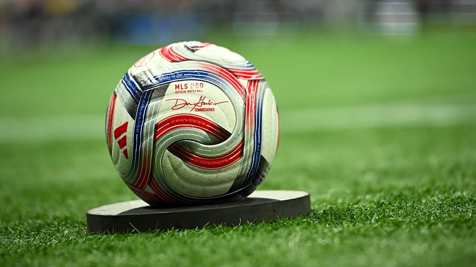 Manchester United goalkeeper wins 2025/26 Player of the Year award