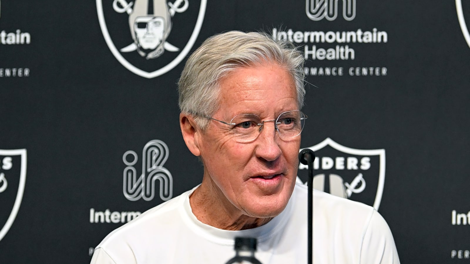 Raiders expected to land compensatory pick from offseason moves
