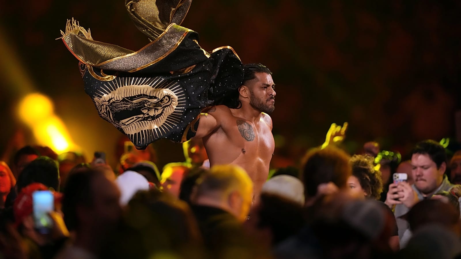 Spoiler: Santos Escobar Debuting on Raw Amid Mysterious Teasers