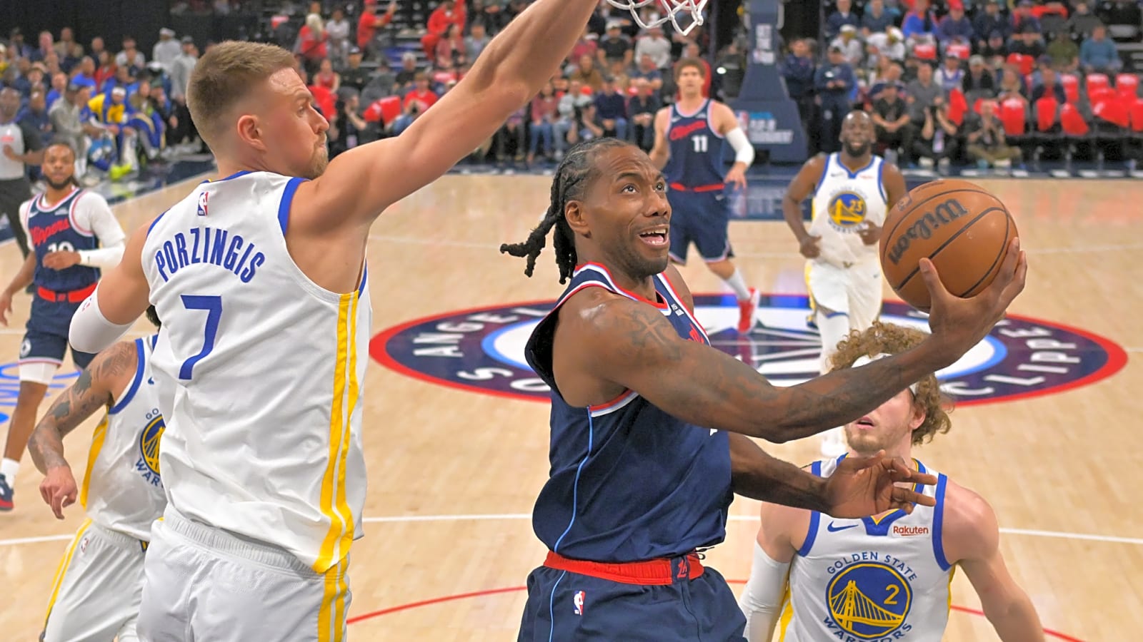 Kawhi Leonard issues statement about Clippers punishment