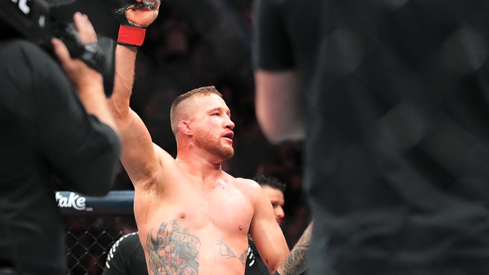 Justin Gaethje Turns Back the Clock, Outlasts Paddy Pimblett in Five-Round War at UFC 324