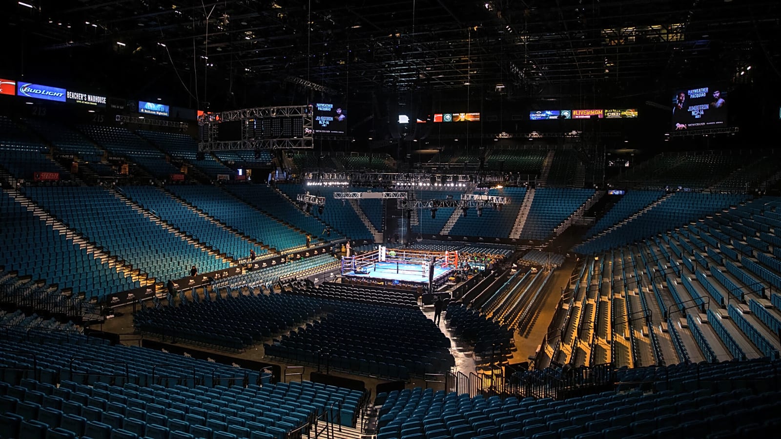 Callum Simpson Vs. Hamzah Sheeraz Talks Take Place