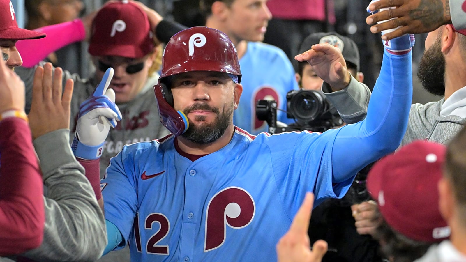 Kyle Schwarber received $150 million offer to leave Phillies