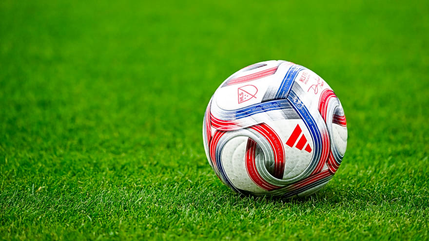 Shea Charles makes future stance clear amid Manchester United links