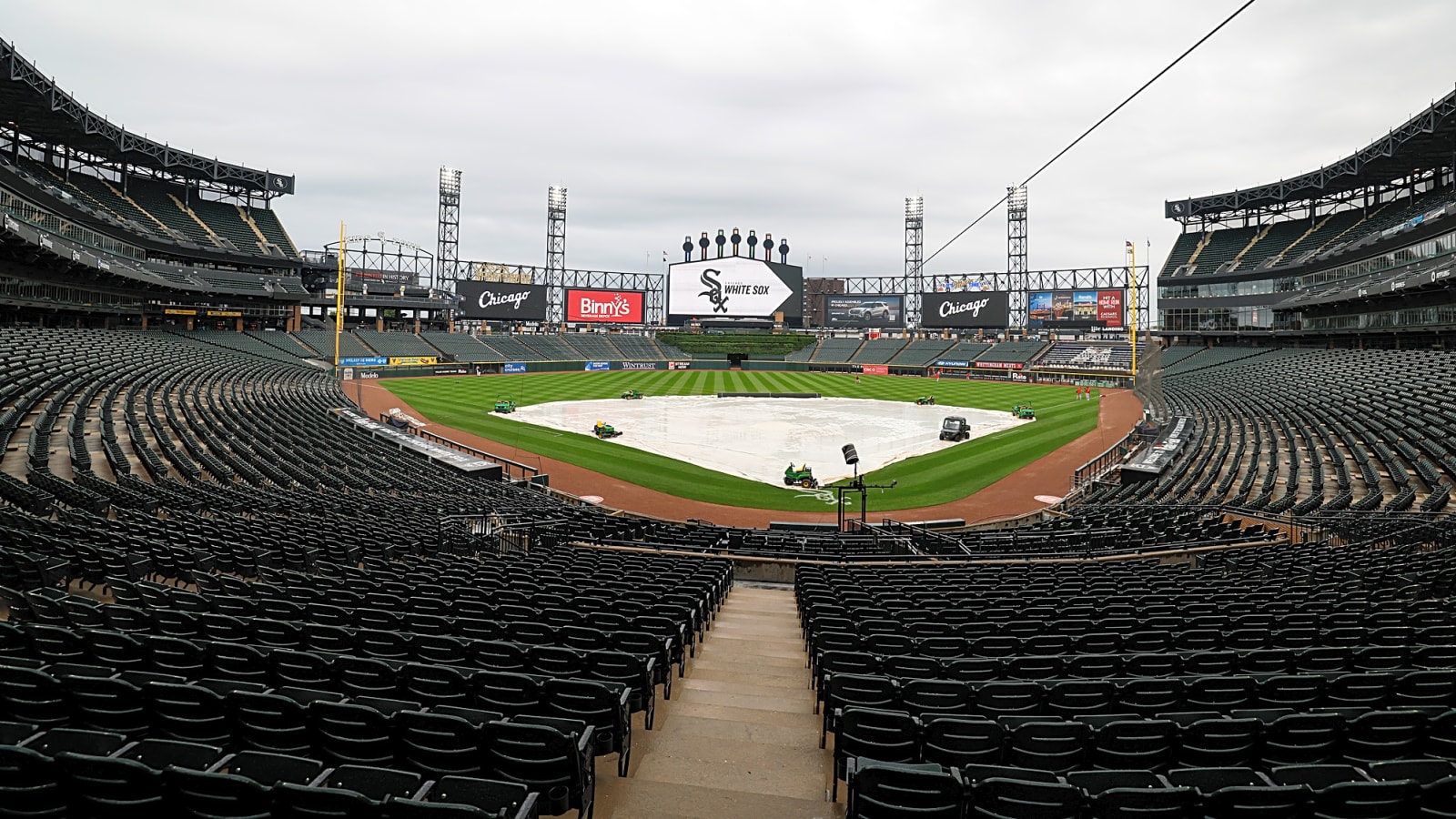 Watch: Pope Leo XIV Joins Fans in Chants of White Sox