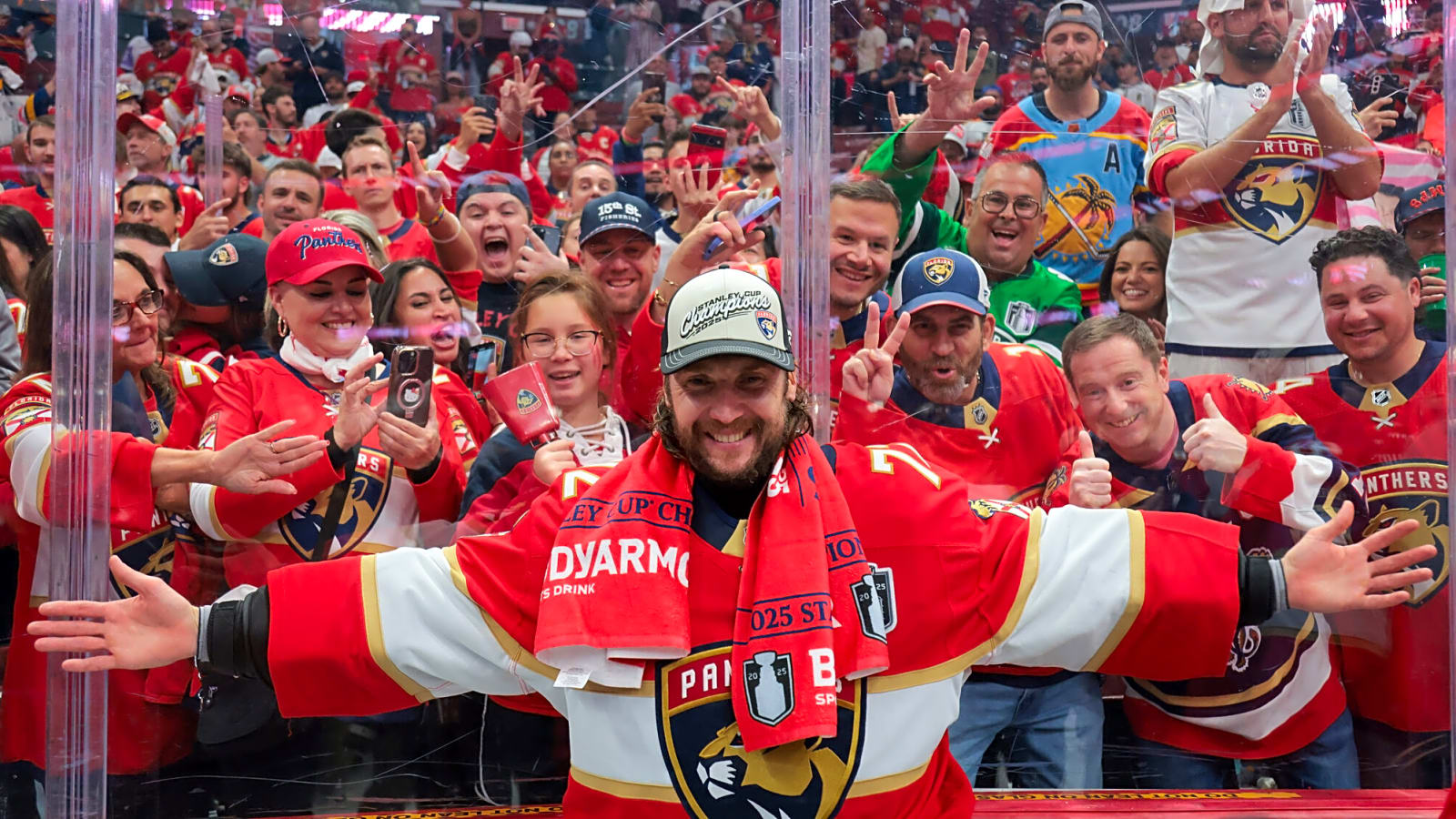 Florida Panthers go crazy celebrating at Elbo Room