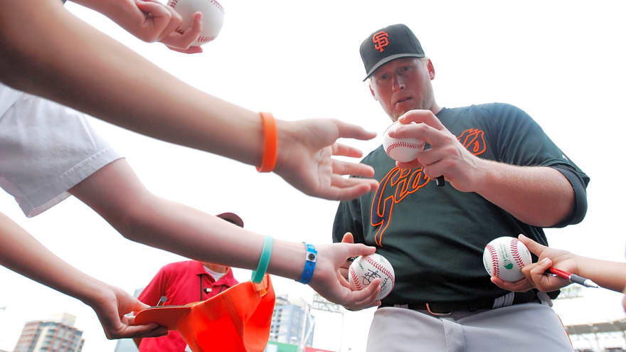 Family of ex-Giants pitcher among those missing in Texas floods