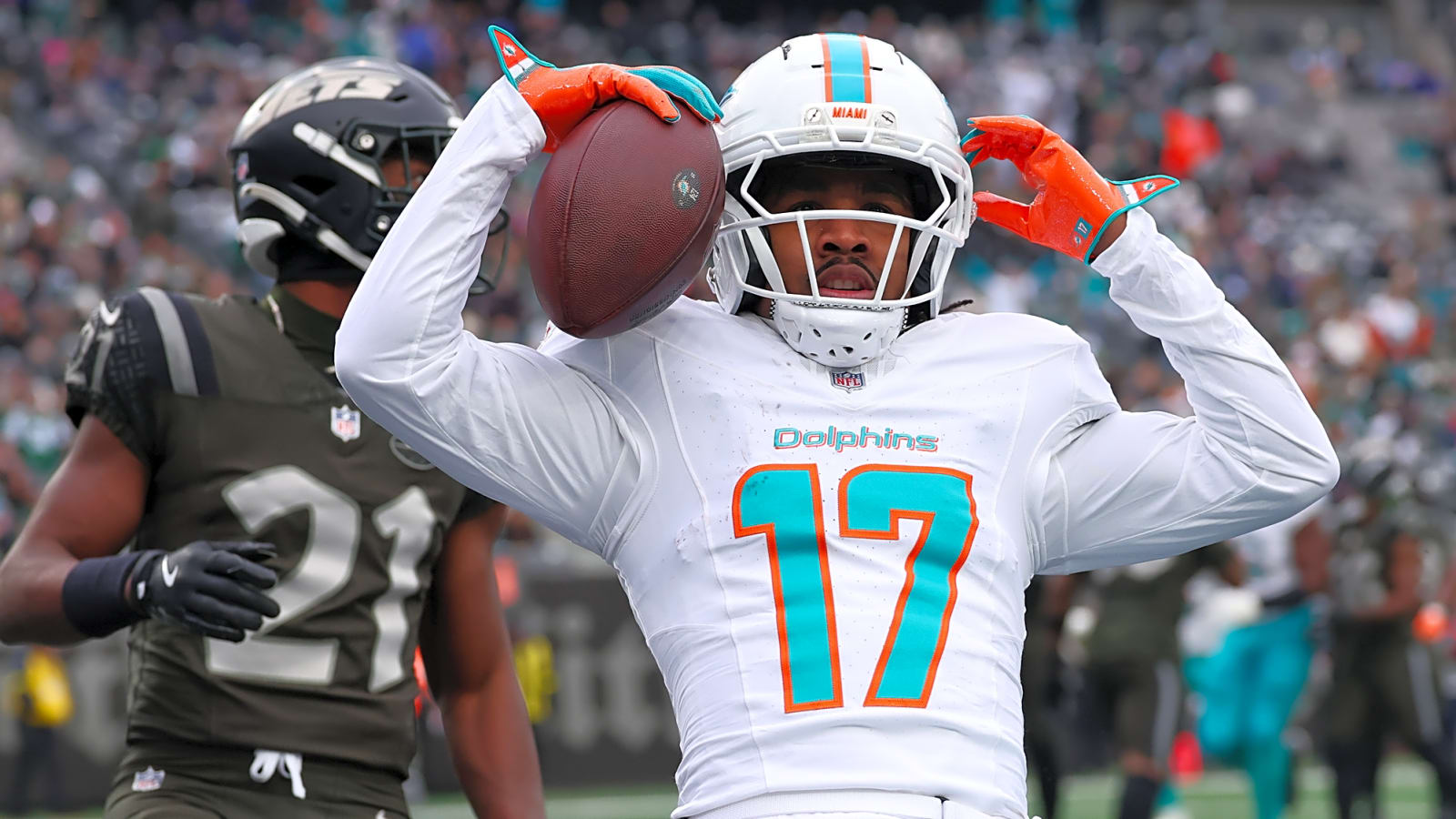 The 'Active 100-catch NFL seasons' quiz