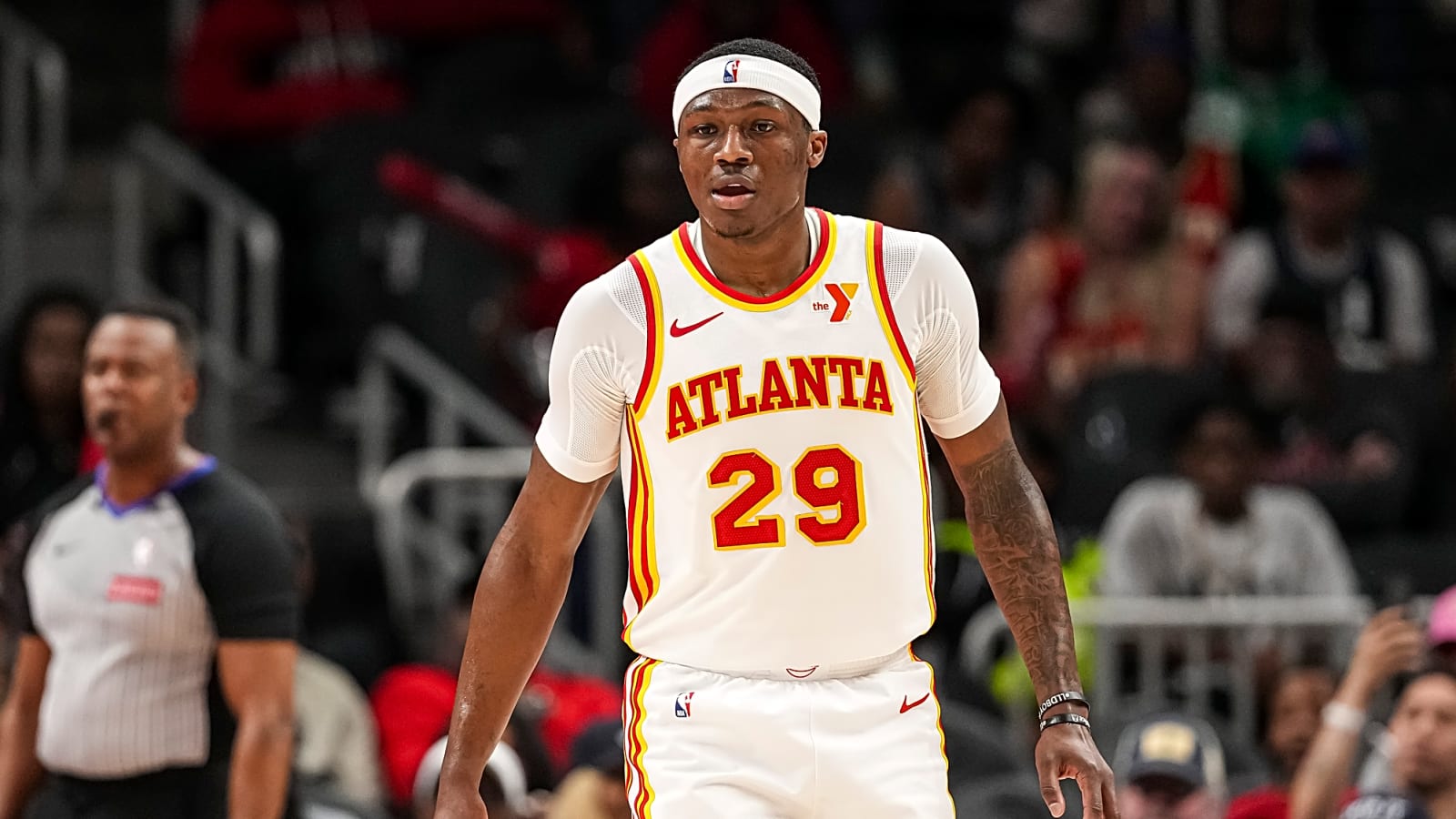 Suns waive Daeqwon Plowden