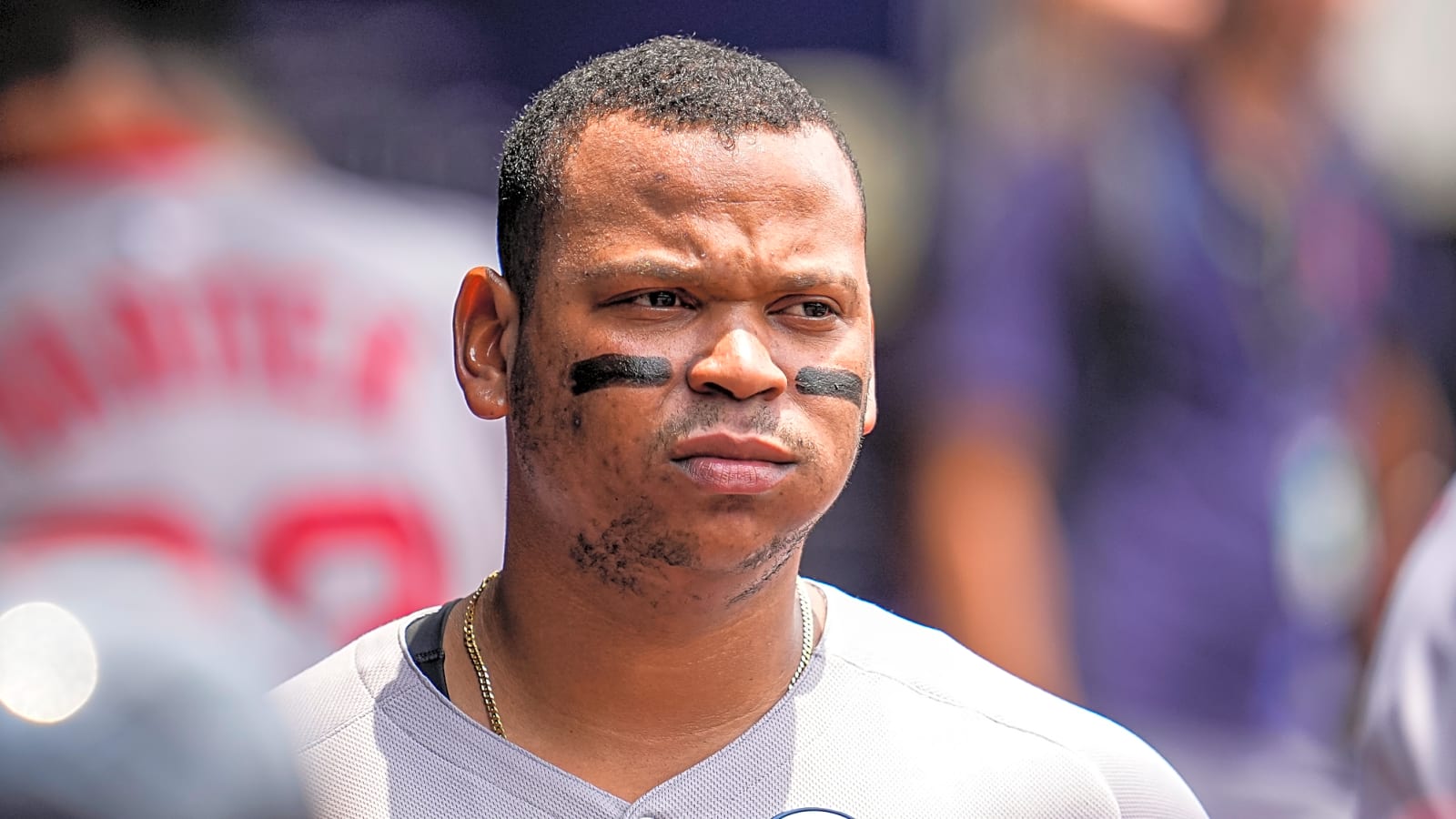 Red Sox legend criticizes team's handling of Rafael Devers