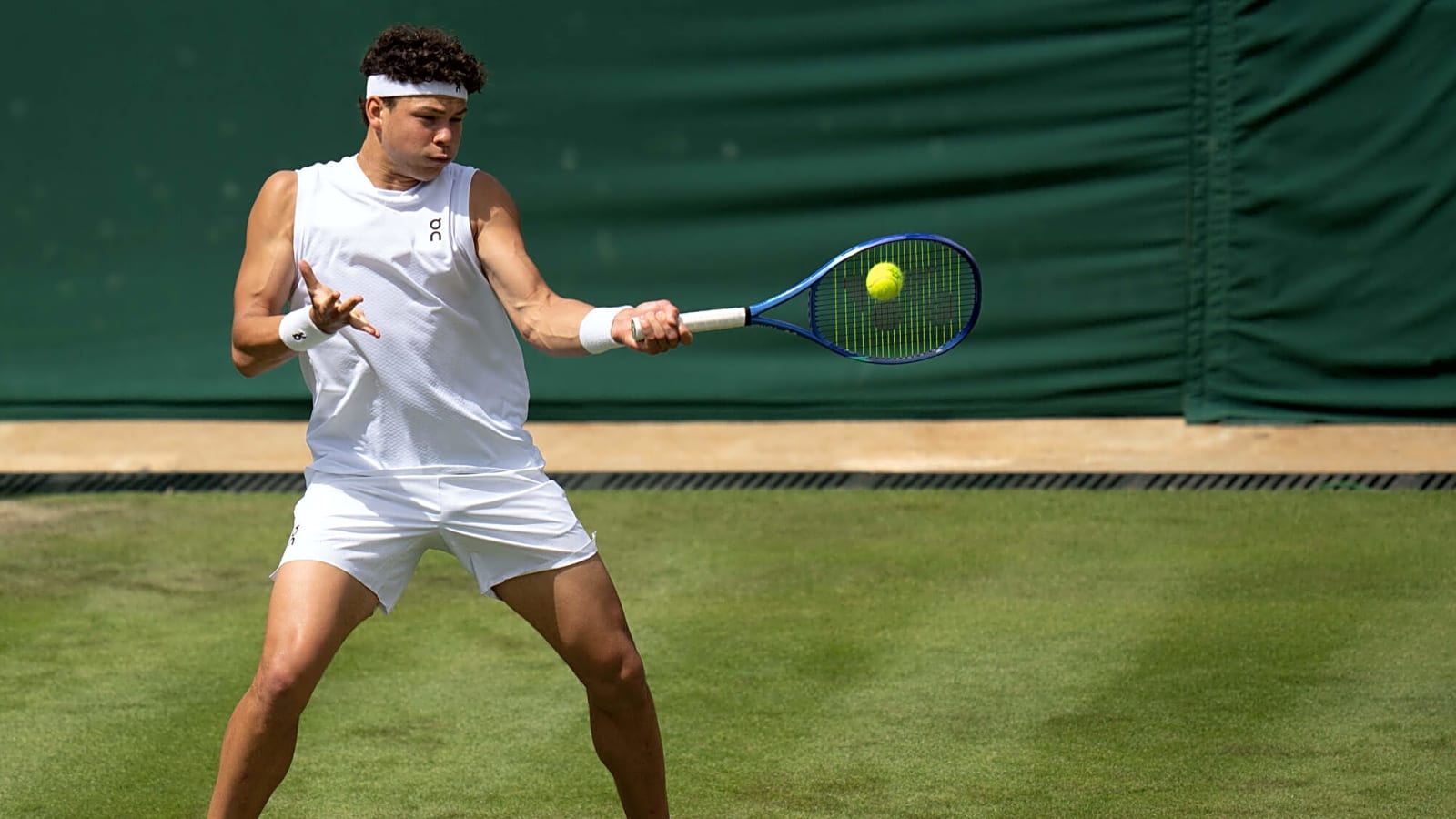 Ben Shelton stunned by qualifier in Wimbledon opener