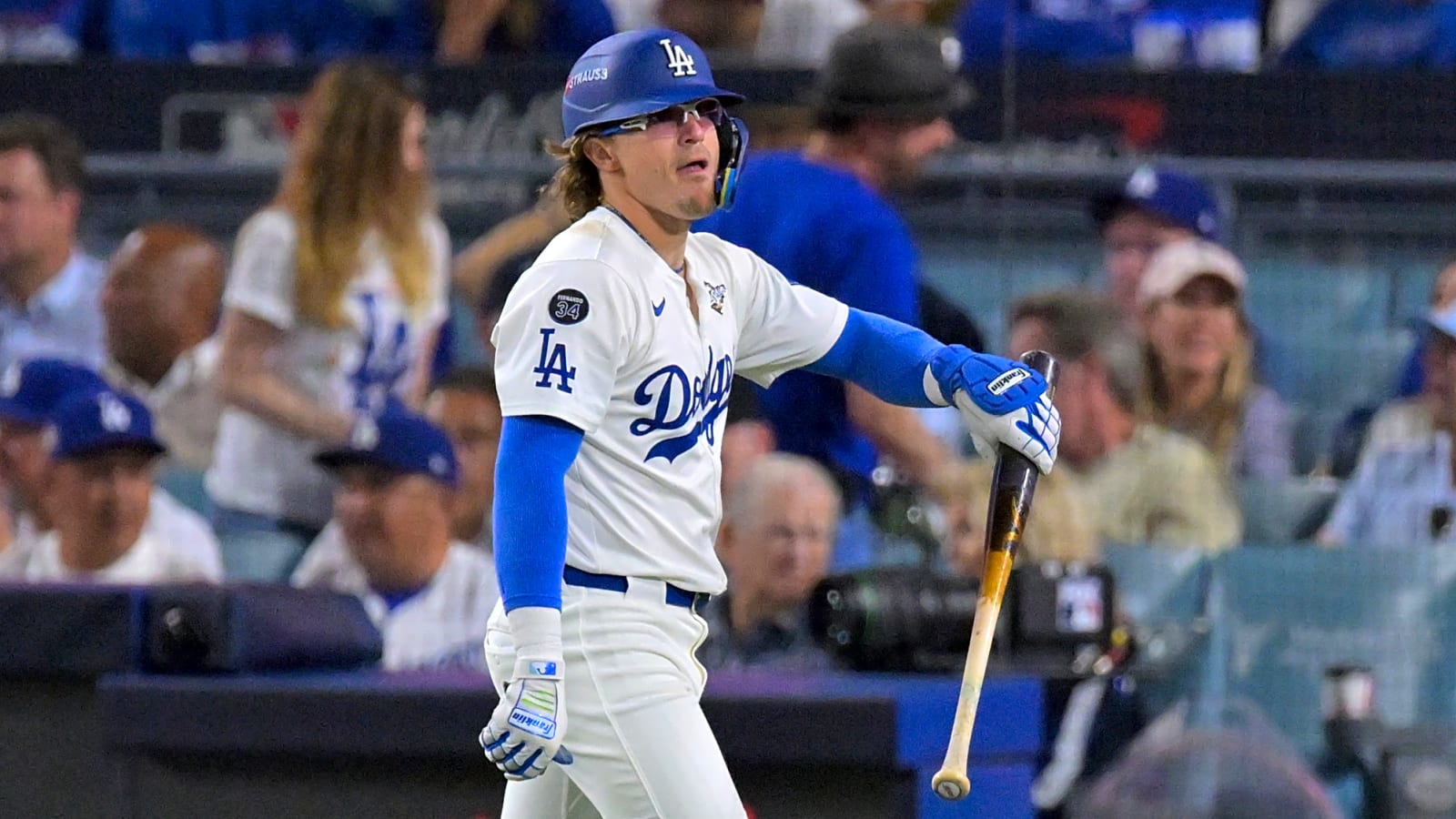 Dodgers' Enrique Hernandez undergoes elbow surgery