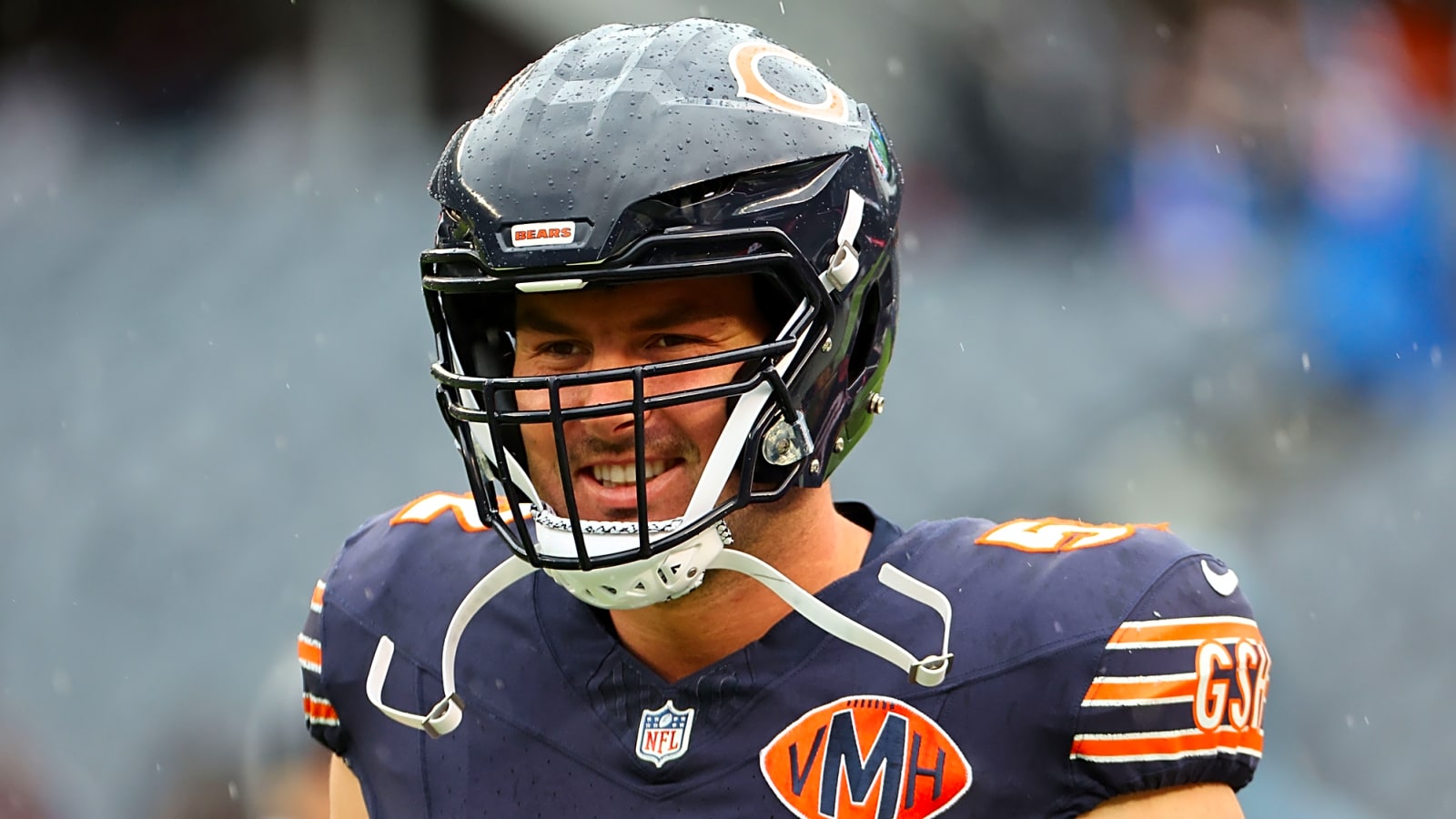 Bears' Drew Dalman points finger on botched snaps with Caleb Williams