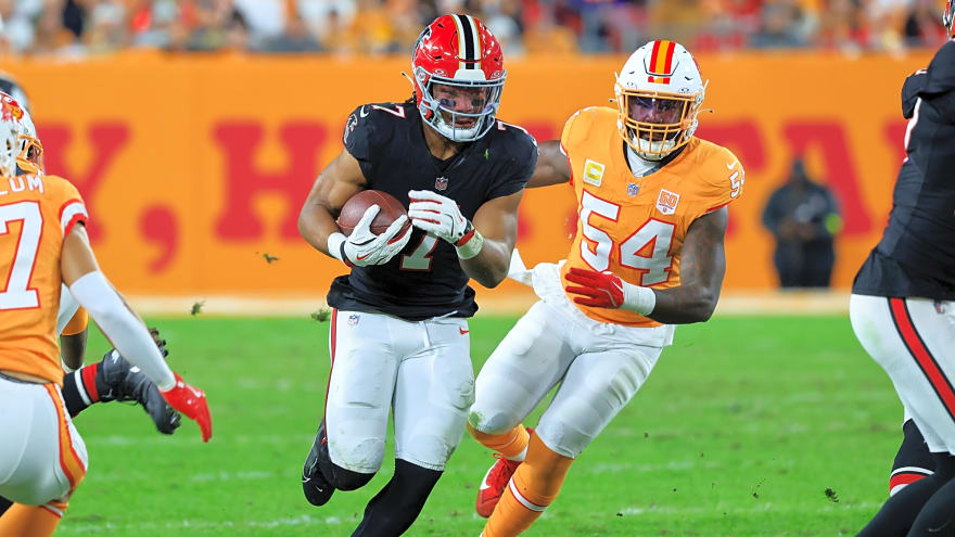 Lavonte David Retires: Buccaneers Linebacker Calls It Quits After 14 Seasons