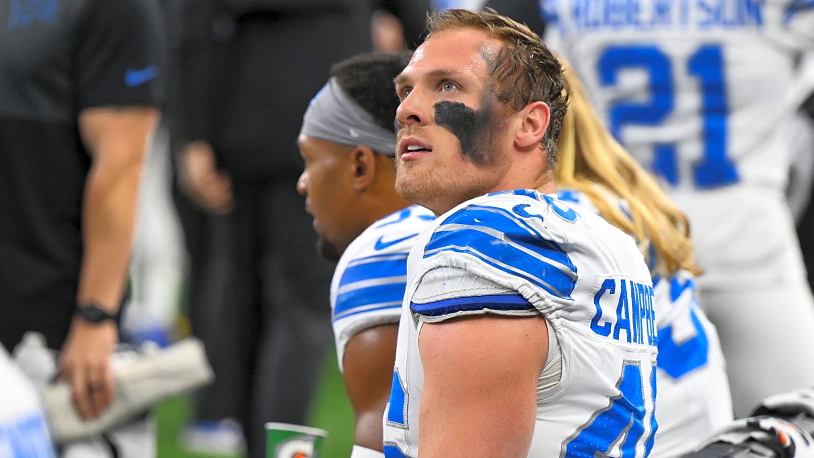 Lions Extend LB Jack Campbell