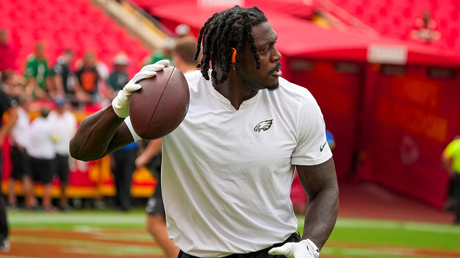 Trade Deadline Buzz: A.J. Brown, Eagles, Giants, Packers