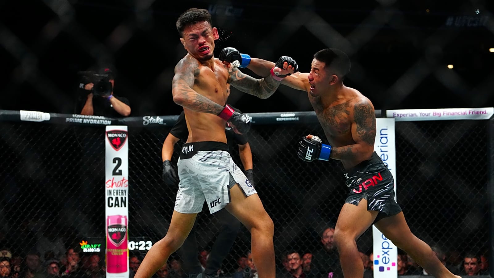 Joshua Van: &#39;I don&#39;t give respect to nobody inside that cage&#39;