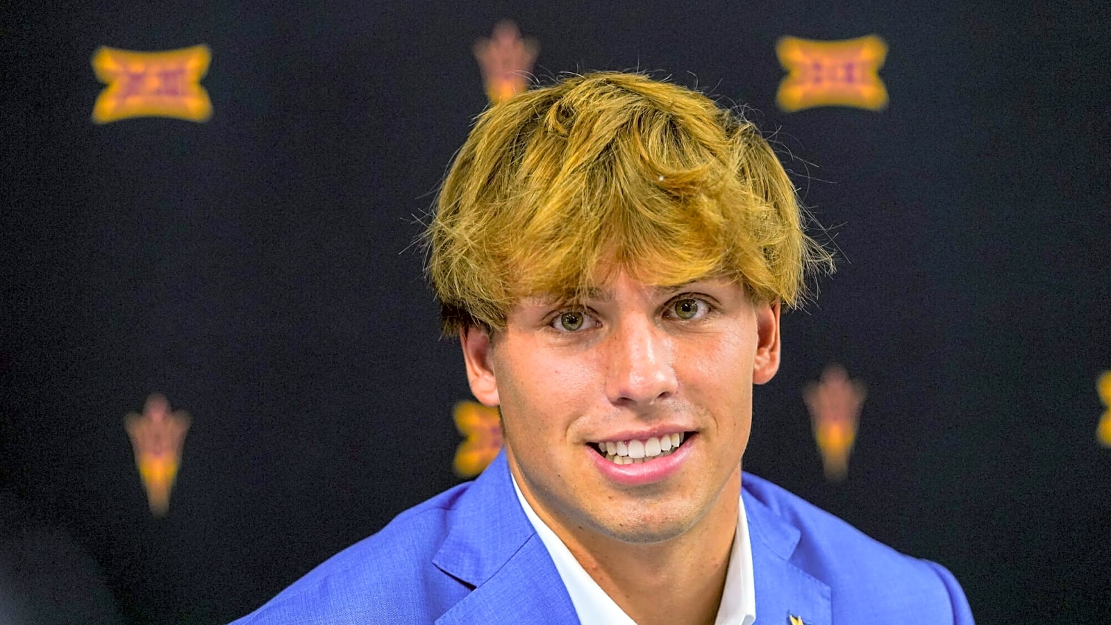 Sam Leavitt Puts Team First, Donates All 2025 Gear Sales