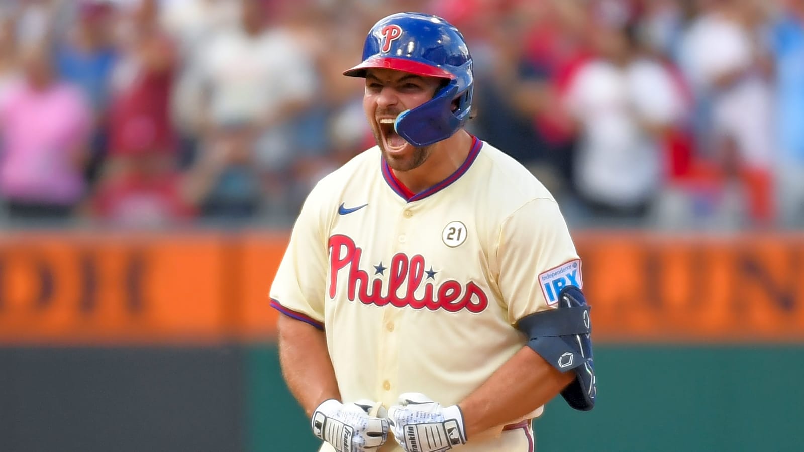 Buddy Kennedy elects free agency