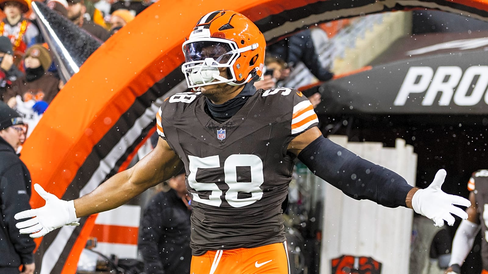 Browns LB Jordan Hicks Retiring From NFL