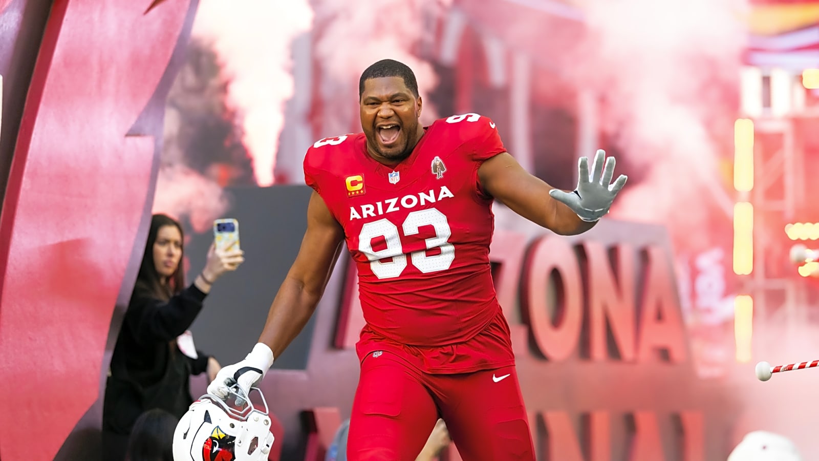 Cardinals DL Calais Campbell To Contemplate Retirement