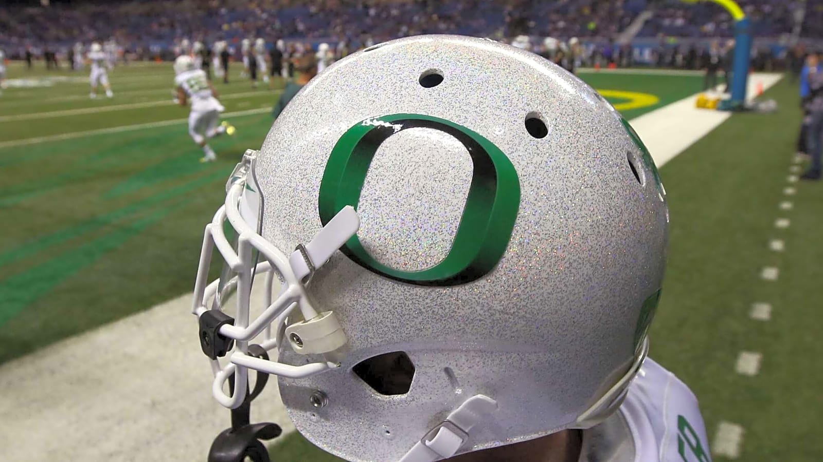Quarterback targets to know following the Oregon Ducks missing out on five-star signal caller Ryder Lyons