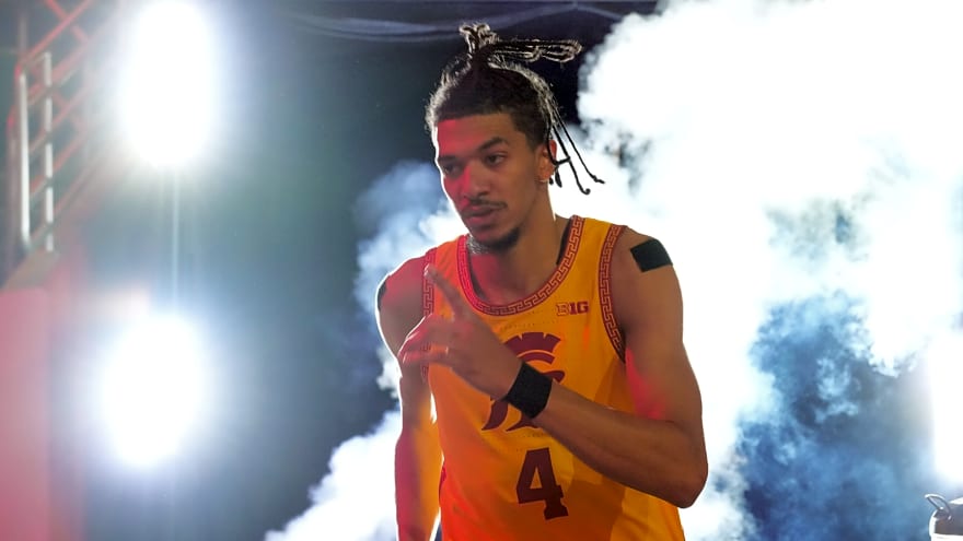 Former USC basketball star is suing the school