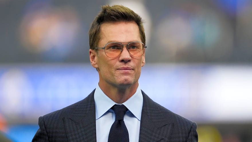 Tom Brady turned heads with his monologue during Eagles-49ers Wild Card game