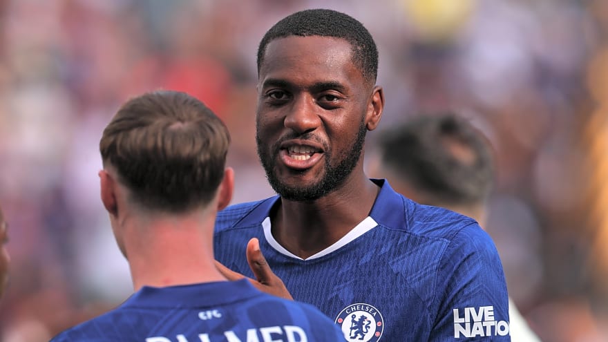 Chelsea defender explains how he’s being like Vincent Kompany to help wonderkid