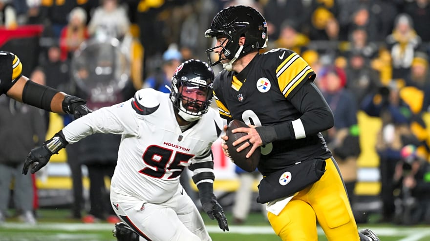 Aaron Rodgers' Price Likely To Increase As He Drags Out Decision To Re-Sign With The Steelers