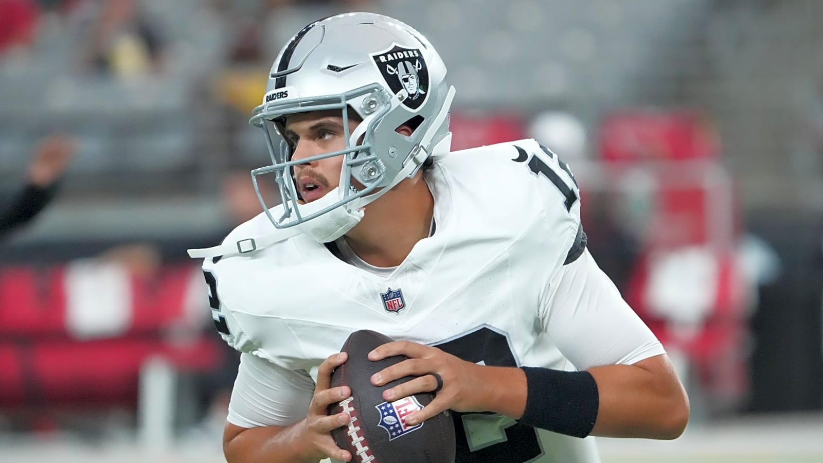 Raiders QB Aidan O’Connell suffers fractured wrist, out six to eight weeks