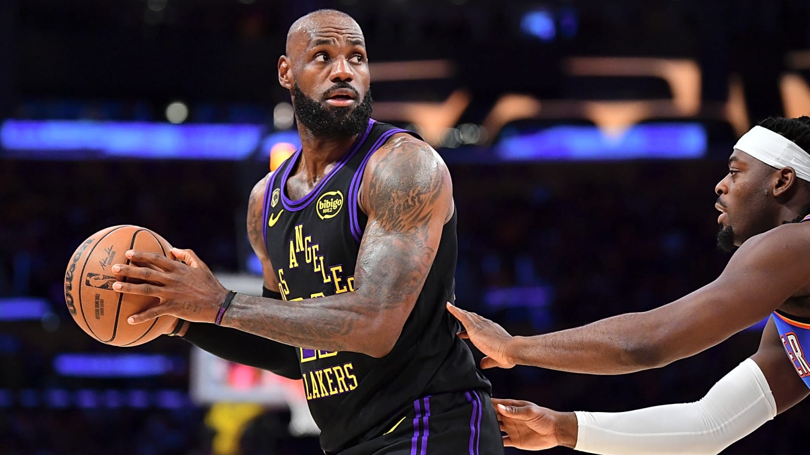 LeBron-to-Warriors speculation still refuses to go away