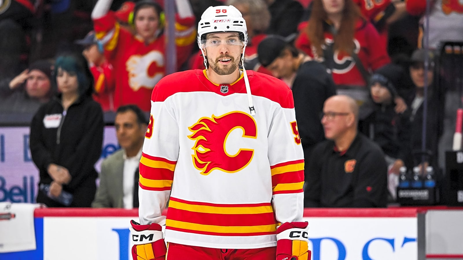 Flames, Justin Kirkland agree to extension