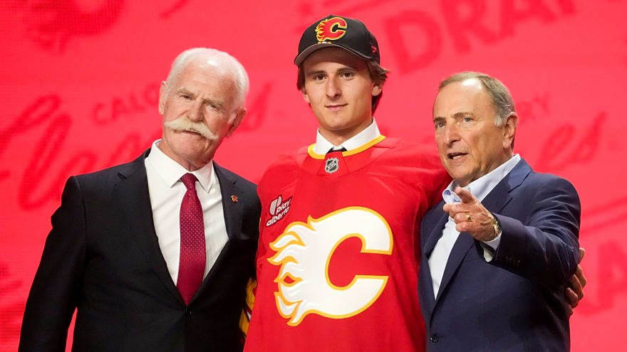 With a little luck, the Calgary Flames should be a playoff team in 2025-26