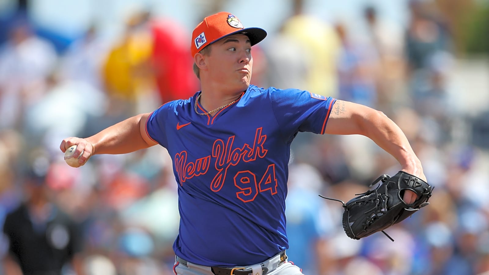 Mets to promote right-handed pitching prospect