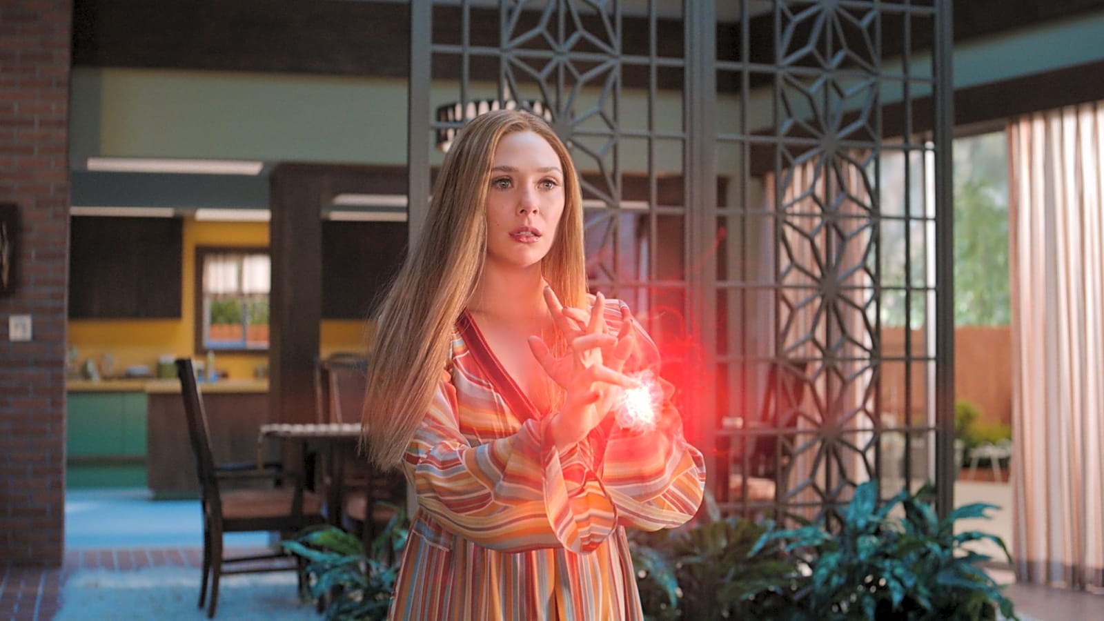 'Thunderbolts*' star Florence Pugh gives big shoutout to Elizabeth Olsen's 'WandaVision' performance