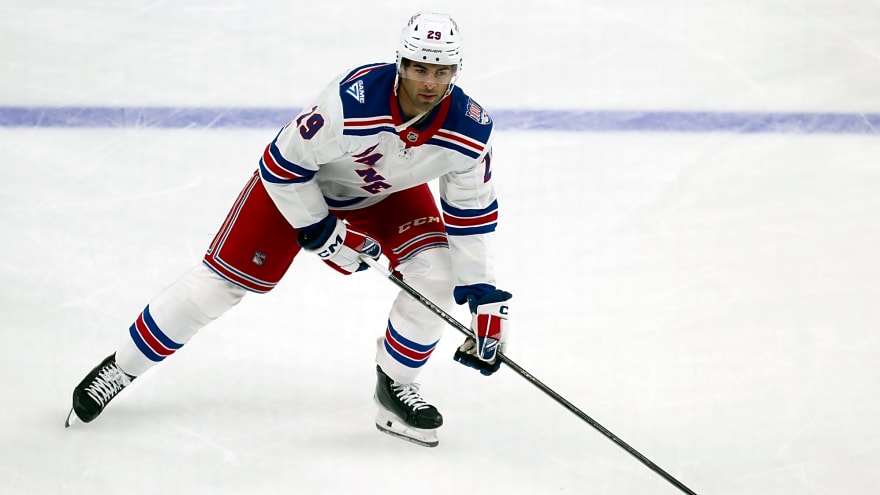 Will Rangers keep rookie Matthew Robertson in lineup after strong start?