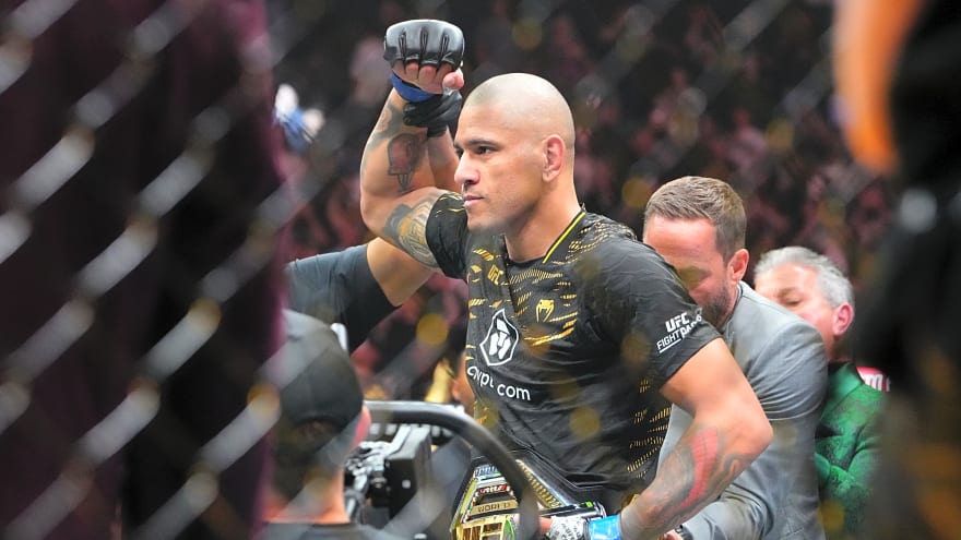 Daniel Cormier says Alex Pereira chose the ‘harder fight’ by calling out Jon Jones over Tom Aspinall