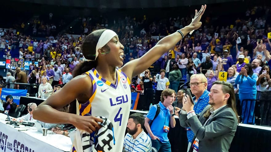 LSU's Flau'jae Johnson gets send-off she deserves in PMAC finale
