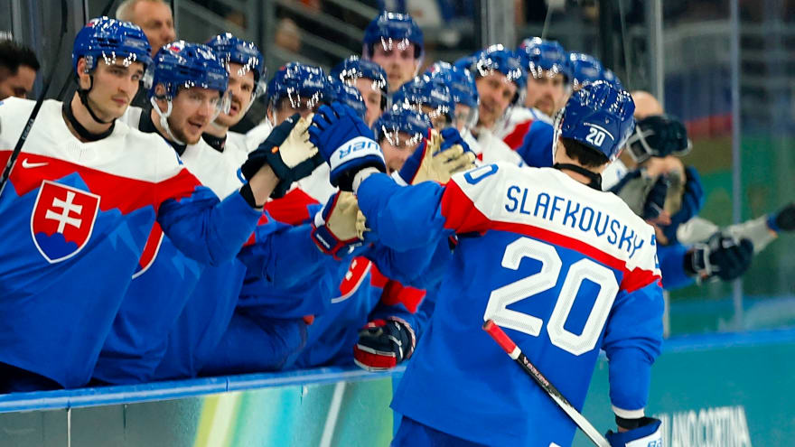 Simon Nemec: 'If Juraj Slafkovsky plays like that, we have a chance to win.'