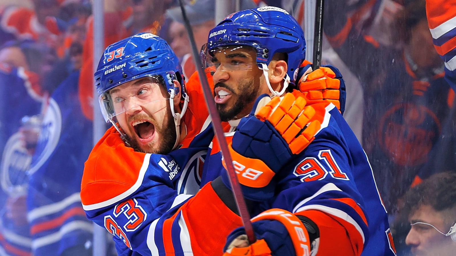 Oilers trade Viktor Arvidsson to Bruins